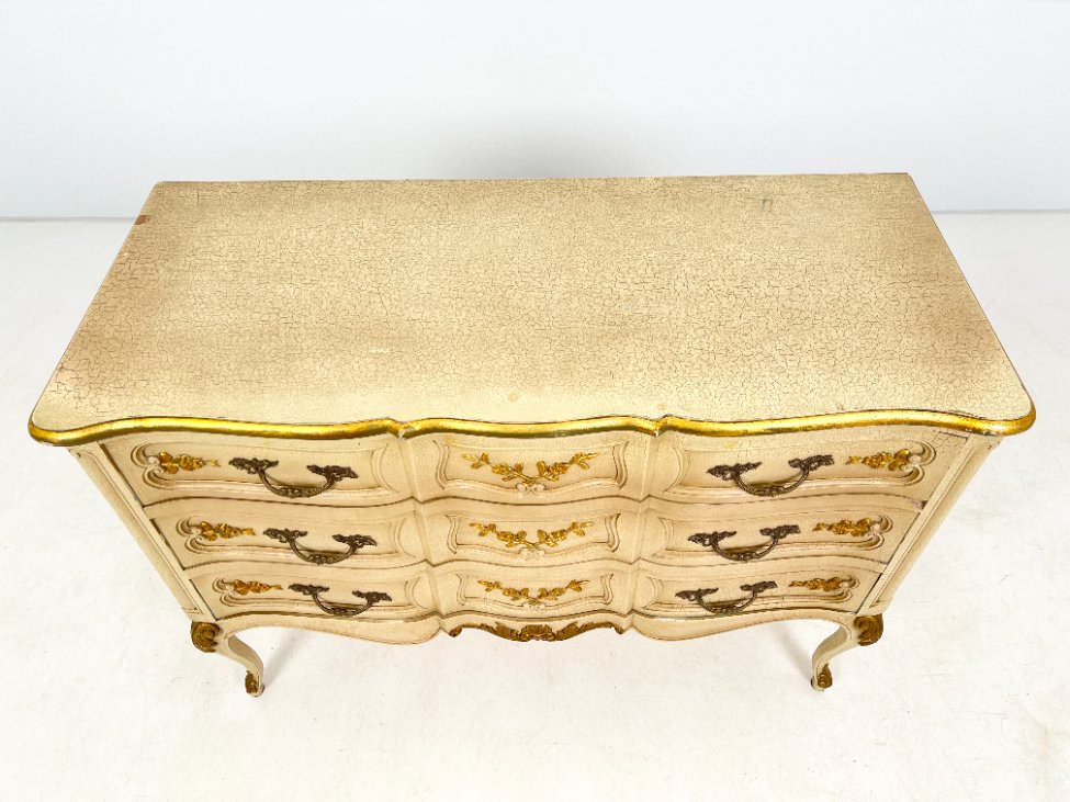 DP0148-komodos-5 Sendinta Liudviko XV laikotarpio stiliaus trijų stalčių komoda 50x117x83,5 cm