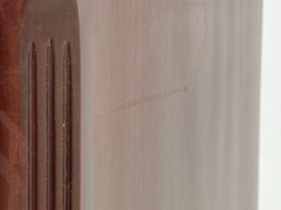 DP0150-komodos-15 Raudonmedžio keturių stalčių komoda su ištraukiama lentynėle 42x72x86 cm