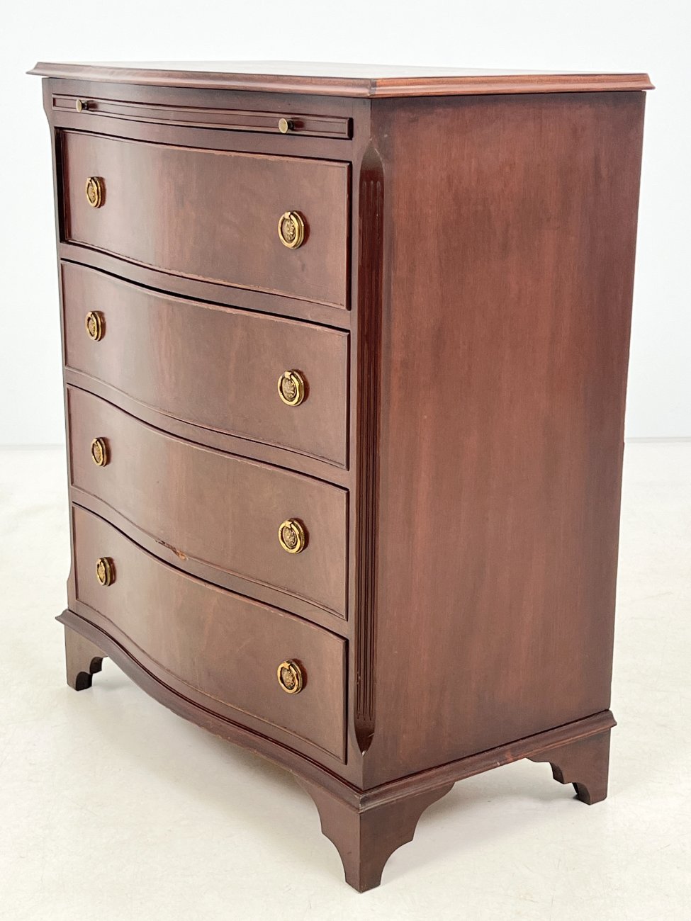 DP0150-komodos-4 Raudonmedžio keturių stalčių komoda su ištraukiama lentynėle 42x72x86 cm