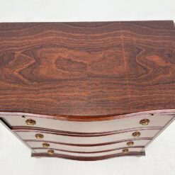 Raudonmedžio keturių stalčių komoda su ištraukiama lentynėle 42x72x86 cm