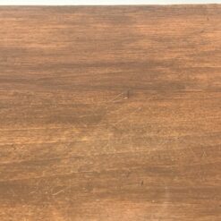 Riešutedžio dviejų stalčių ir durelių komoda 47x153x103 cm