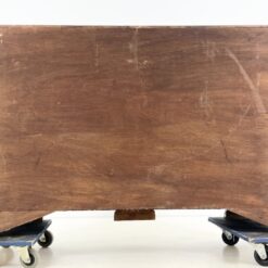 Riešutedžio dviejų stalčių ir durelių komoda 47x153x103 cm