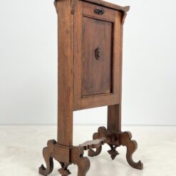 Senovinis ąžuolinis sekreteras 48×66,5×113,5 cm