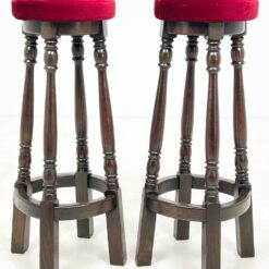 Ąžuolinės baro kėdės su raudonu gobelenu 2 vnt. komplektas 32x32x80 cm