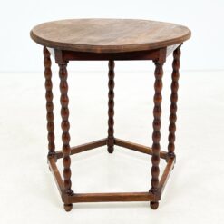 Senovinis apvalus ąžuolinis staliukas 58x60x62,5 cm