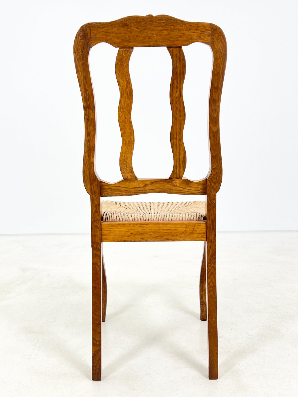 DP0166-kedes-8 Ąžuolinės kėdės su šiaudų sėdimosiomis 2 vnt. komplektas 52x48x99 cm, 46 cm