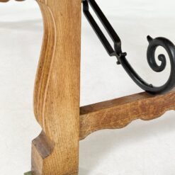 Ąžuolinis bufetas su kalvio darbo metalinėmis apdailomis 50×127,5×155 cm