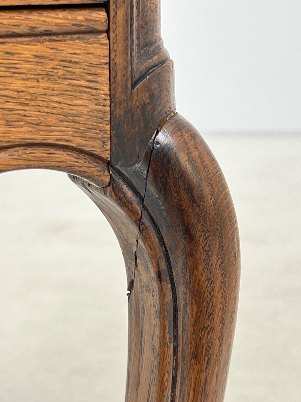 DP0174-spinteles-11 Aukšta vienų durų ąžuolinė spintelė 34x48x75 cm