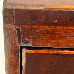 Raudonmedžio keturių stalčių komoda 46x84x90 cm