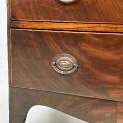 Raudonmedžio keturių stalčių komoda 46x84x90 cm