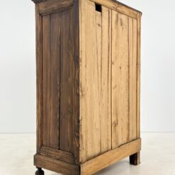 Medinė dviejų durų spinta 51x100x150,5 cm