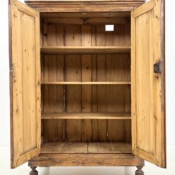 Medinė dviejų durų spinta 51x100x150,5 cm