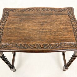 Senovinis ąžuolinis staliukas 55x77x67,5 cm