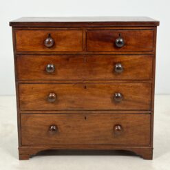 Raudonmedžio penkių stalčių komoda 54x94x93,5 cm