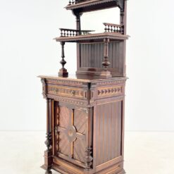 Drožinėta raudonmedžio komoda su lentynėlėmis ir veidrodžiu 57x75x202 cm