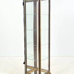 Itališka vitrina su apšvietimu ir ratukais 40,5×40,5×162,5 cm