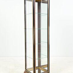 Itališka vitrina su apšvietimu ir ratukais 40,5×40,5×162,5 cm