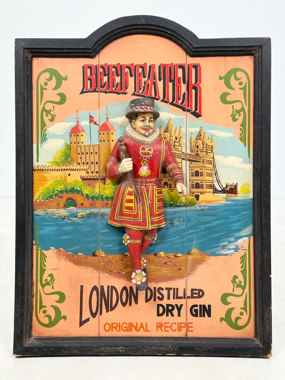DP0195-kitos-tematikos-paveikslai-1 Vintažinė medinė reklaminė iškaba “Beefeater” 9x61x81 cm
