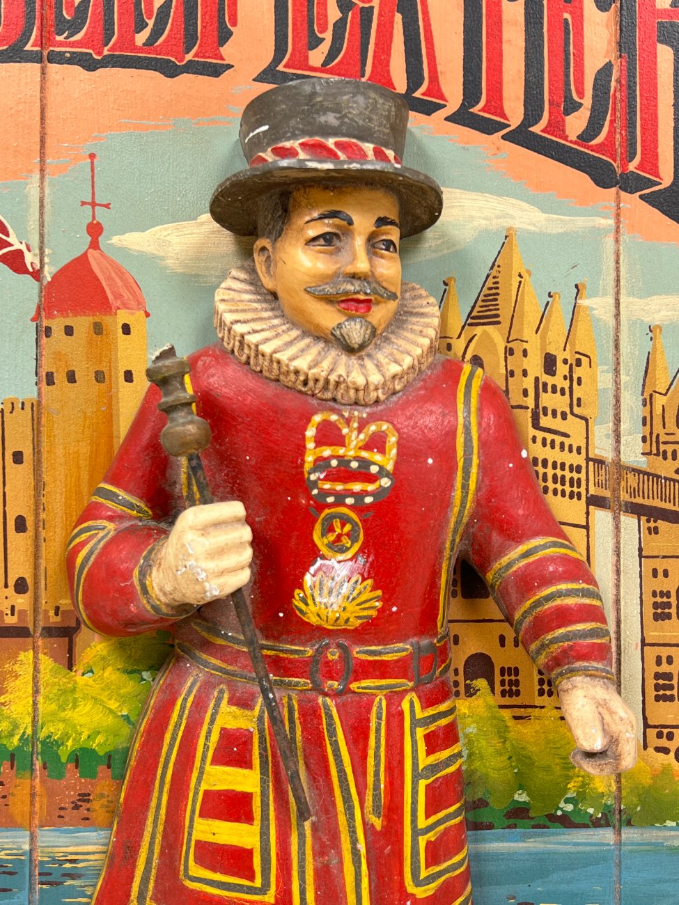 DP0195-kitos-tematikos-paveikslai-6 Vintažinė medinė reklaminė iškaba “Beefeater” 9x61x81 cm
