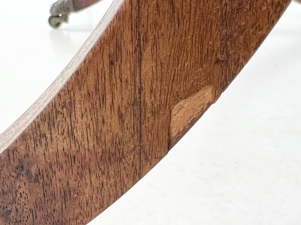 DP0202-stalai-19 Viktorijos epochos raudonmedžio staliukas atlenkiamais šonais 56,5×83+(2×28,5)x69 cm