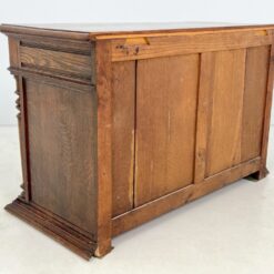 Senovinė drožinėta penkių stalčių ąžuolinė komoda 54x115x75 cm