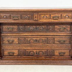 Senovinė drožinėta penkių stalčių ąžuolinė komoda 54x115x75 cm