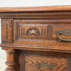 Senovinė drožinėta penkių stalčių ąžuolinė komoda 54x115x75 cm