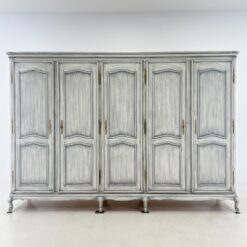 Ąžuolinė provanso stiliaus penkių durų rūbų spinta 65x277x190 cm