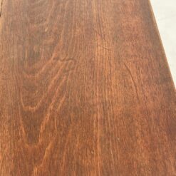 Angliško stiliaus raudonmedžio staliukas nuleidžiamais šonais 107×63+(2×34)x70 cm