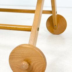 Medinis naujagimio lopšys ant ratukų 107,5x62x76 cm