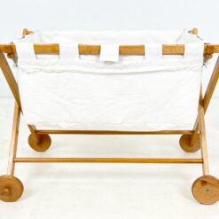 Medinis naujagimio lopšys ant ratukų 107,5x62x76 cm