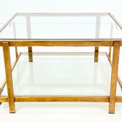 Metalinio rėmo staliukas stikliniais stalviršiumi ir lentyna 72×72,5×40 cm