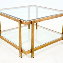 Metalinio rėmo staliukas stikliniais stalviršiumi ir lentyna 72×72,5×40 cm