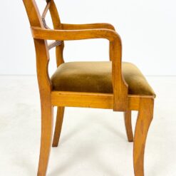 Riešutmedžio krėslas su veliūrine sėdimąja dalimi 52x55x84 cm, 50 cm