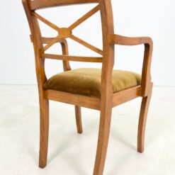 Riešutmedžio krėslas su veliūrine sėdimąja dalimi 52x55x84 cm, 50 cm