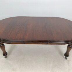 Ovalus raudonmedžio išskleidžiamas valgomojo stalas 115×160(+45)x78 cm