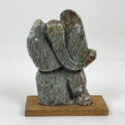 Dramblio statulėlė iš muilo akmens ant medinio postamento 5x11x14 cm