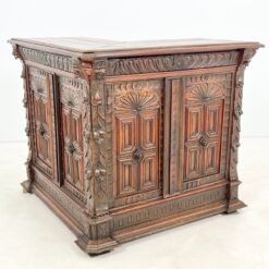 Senovinis, drožinėtas, barokinio stiliaus ąžuolinis baras 112x112x104 cm