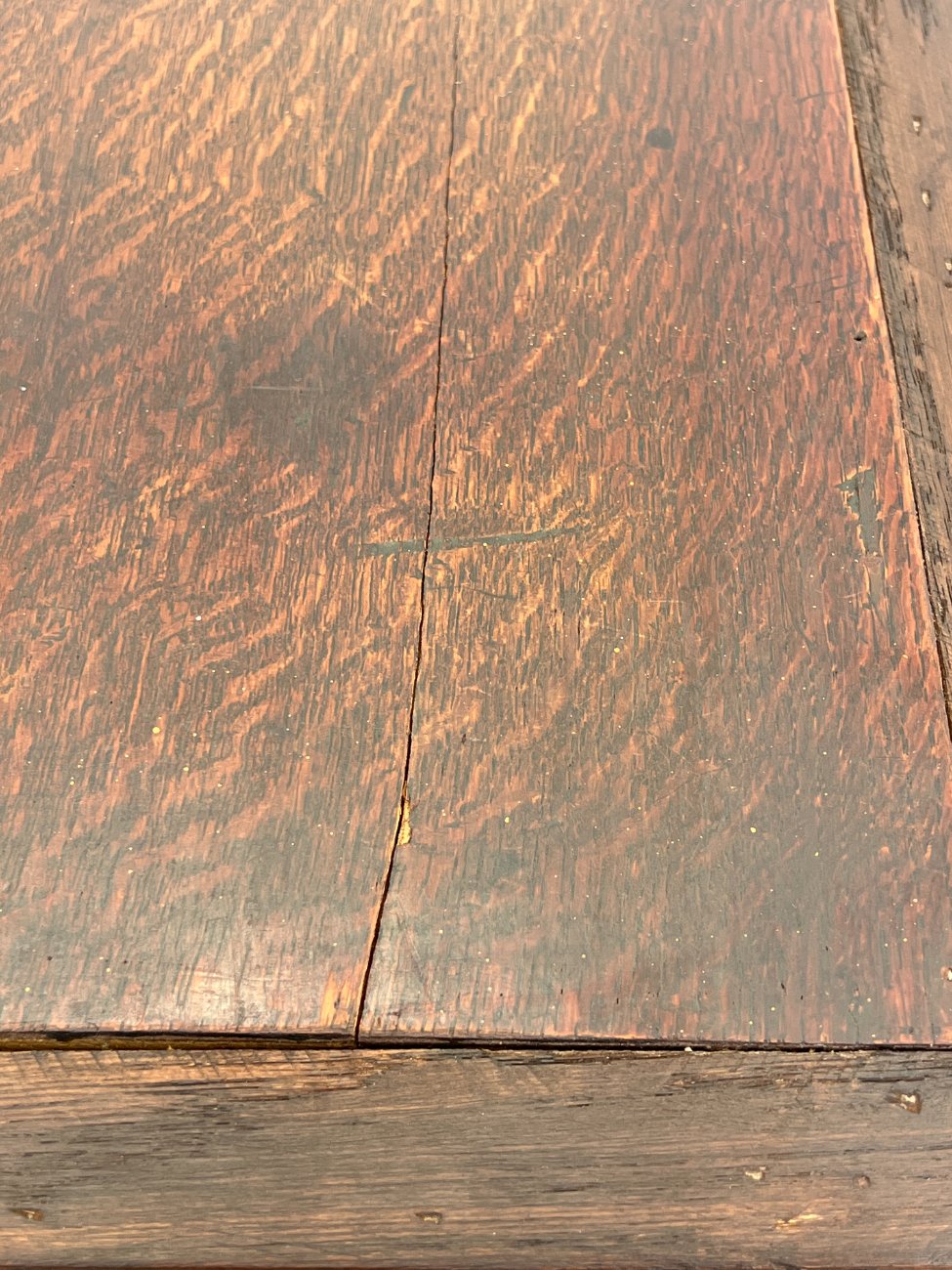 DP0228-barai-15 Senovinis, drožinėtas, barokinio stiliaus ąžuolinis baras 112x112x104 cm