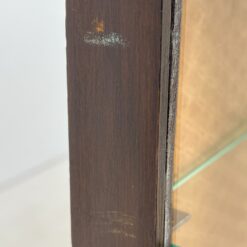 Angliška Chippendale stiliaus raudonmedžio vitrinėlė 32x94x127 cm