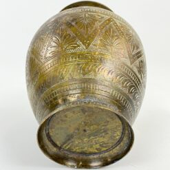 Žalvariu dengto metalo vaza su augalų motyvų ornamentais 13,6×13,5×18 cm