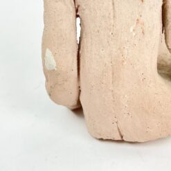 Sėdinčios moters statula iš molio 11x15x15 cm