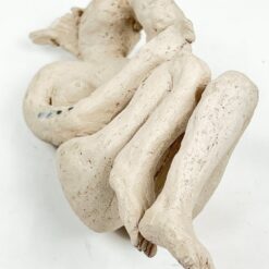 Gulinčios moters statula iš molio 23x11x6,5 cm