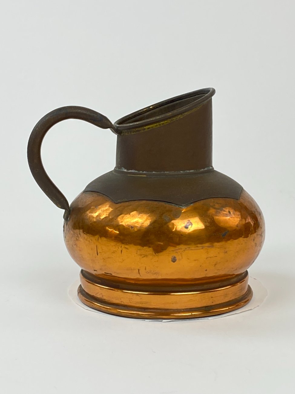 DP0258-metaliniai-indai-4 Varinis ąsotėlis 620 ml 12,5x15x13,5 cm