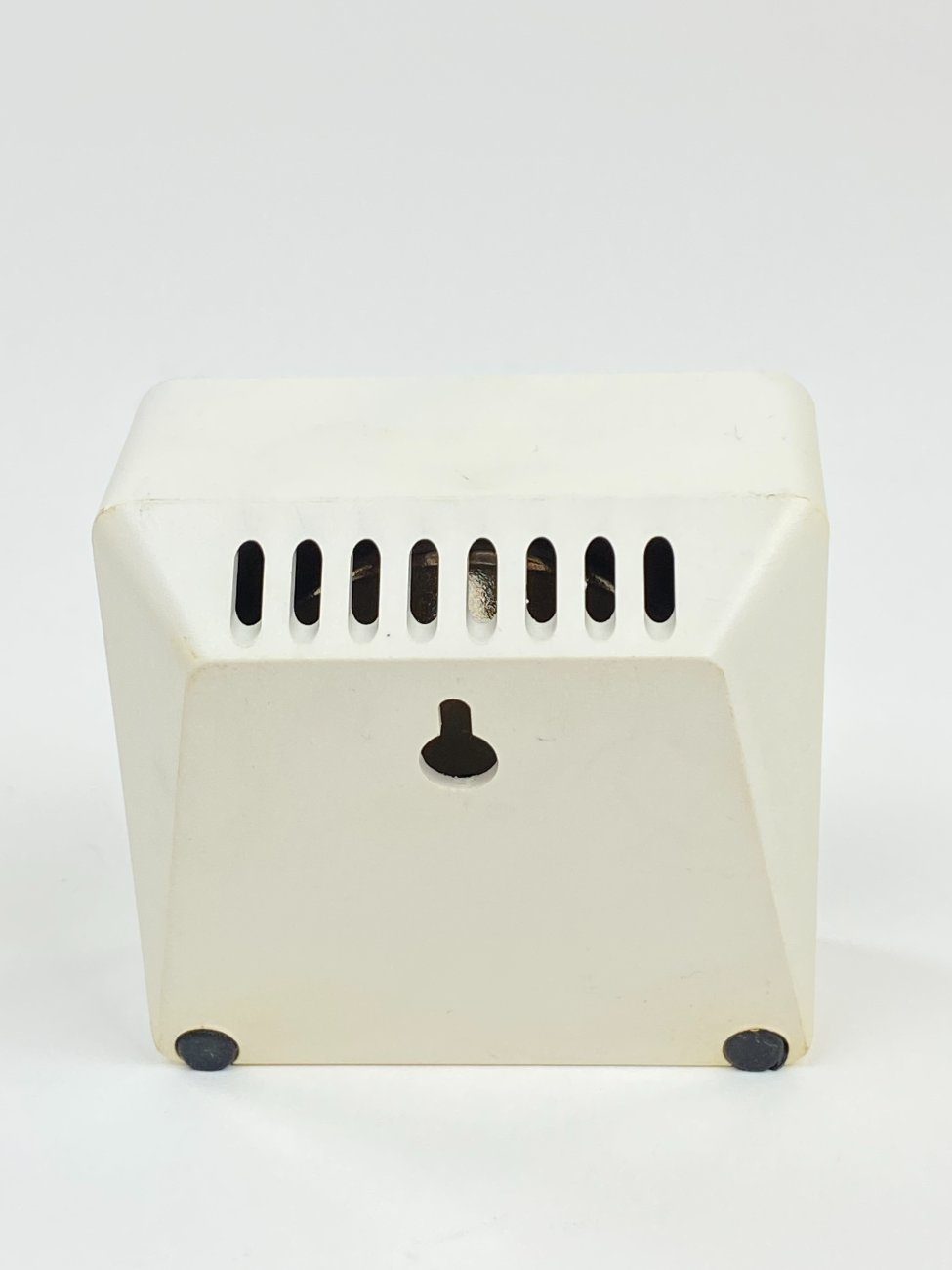 DP0261-kita-laikrodziai-4 Vintažinis “Junghans” mechaninis laikmatis (max 60 min) 5x7x7 cm