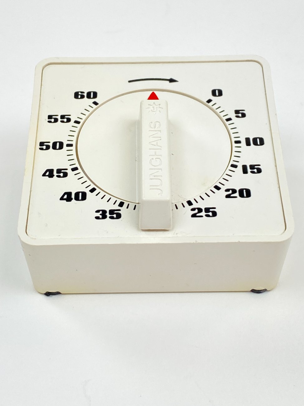 DP0261-kita-laikrodziai-6 Vintažinis “Junghans” mechaninis laikmatis (max 60 min) 5x7x7 cm