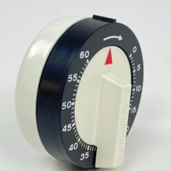 Vintažinis “Junghans” mechaninis laikmatis (max 60 min) 6,5×6,5×3,5 cm