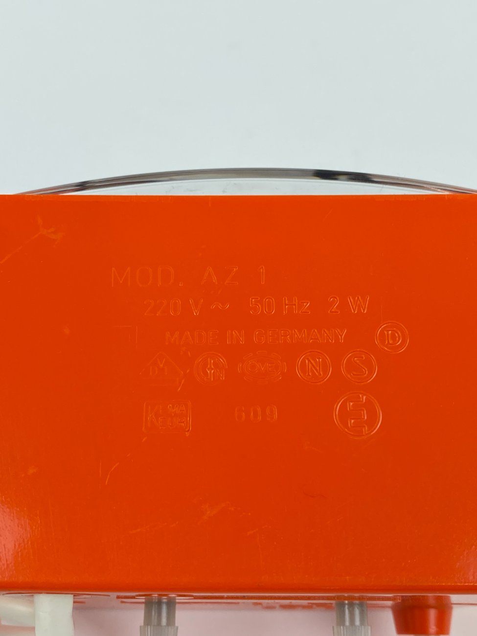 DP0270-pastatomi-laikrodziai-9 Mid Century stalinis elektrinis laikrodis “Esge” 8x10x7,5 cm