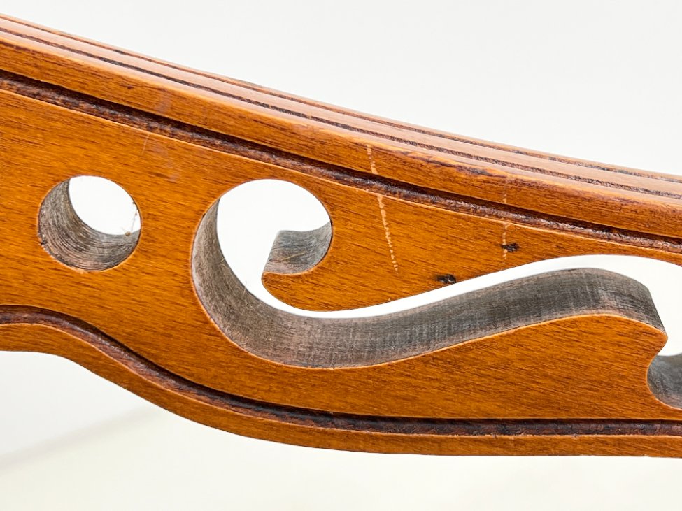 DP0274-valgomojo-kreslai-15 Drožinėtas riešutmedžio krėslas su augalų raštų gobelenu 66x65x72 cm, 40 cm