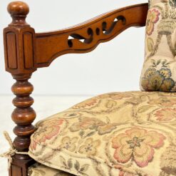 Drožinėtas riešutmedžio krėslas su augalų raštų gobelenu 66x65x72 cm, 40 cm